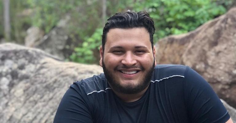 Ex-BBB Victor Hugo é internado às pressas após testar positivo para Covid-19