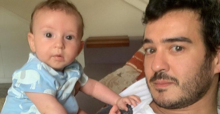 Marcos Veras curte piscina ao lado do filho, Davi: ”Alguém tá muito feliz”