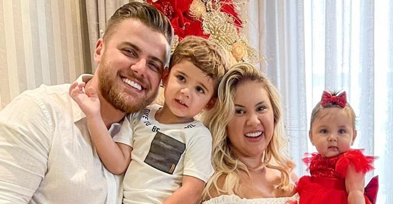 Com tema de Natal, Zé Neto e Natália Toscano celebram sete meses da filha Angelina