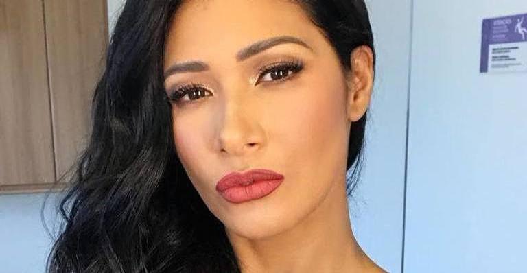 Simaria aparece sem sutiã e foto rouba a cena no Instagram