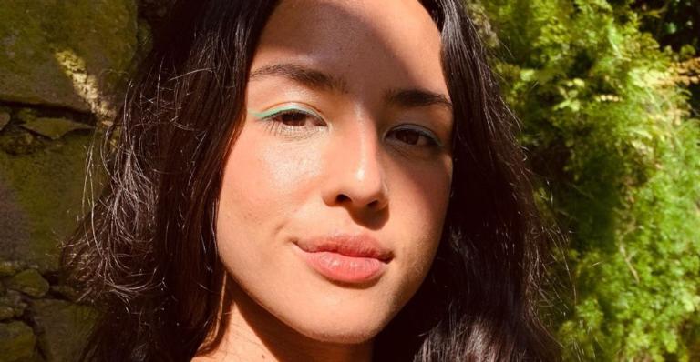 Yanna Lavigne posa em lindo clique em meio a natureza e recebe elogios de fãs: ”Que paz!”