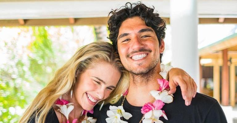 Yasmin Brunet se declara no aniversário do namorado, Gabriel Medina: ”Ganhei o melhor presente”