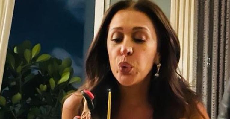 Claudia Raia celebra aniversário com Paolla Oliveira e Mariana Ximenes e agradece carinho