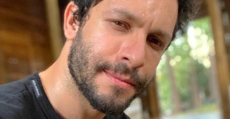 Ao lado do filho, Rainer Cadete mostra sua horta e encanta web: ”Que maravilha”