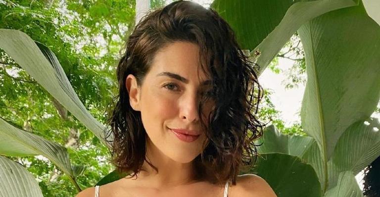 Em viagem para a Bahia, Fernanda Paes Leme publica fotos durante passeio de canoa havaiana