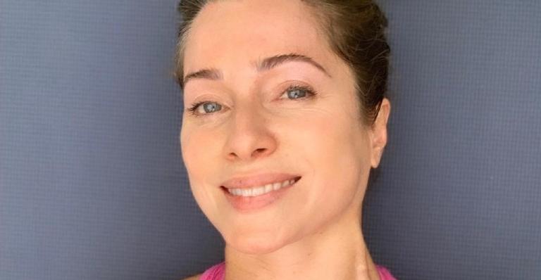 Leticia Spiller esbanja beleza com registro em cachoeira: ”Muita luz pra todos nós”