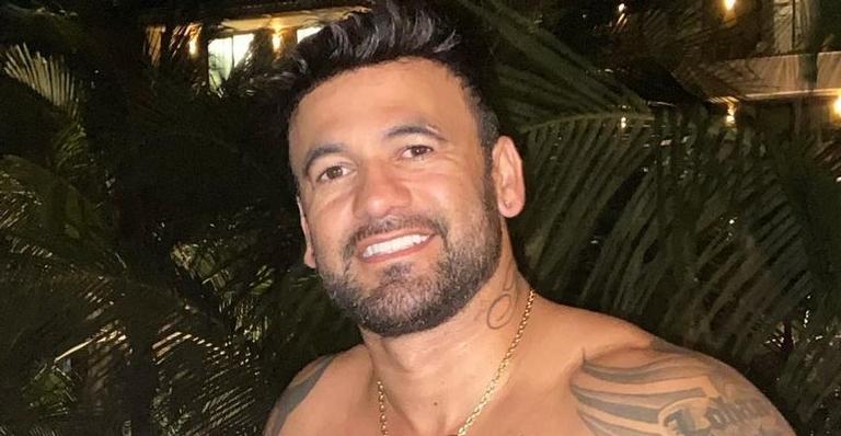 Hadson Nery relembra participação no BBB20 e reflete sobre o ano: ”Vivi tanta coisa”