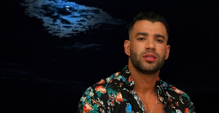 Gusttavo Lima filma os filhos se divertindo com brinquedo luxuoso de R$ 4 mil: ”Que dupla”