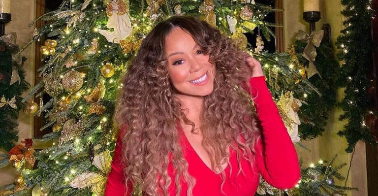 Mariah Carey encanta web ao postar clique raro e divertido ao lado da filha: ”Noite das meninas”