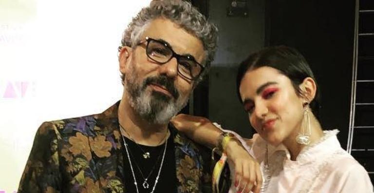 Pai de Manu Gavassi comemora aniversário da filha com foto antiga: ”Te amo”