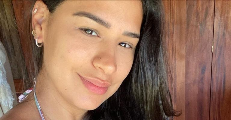Simone Mendes surge deslumbrante em look preto e exibe barrigão: ”Grávida mais linda”
