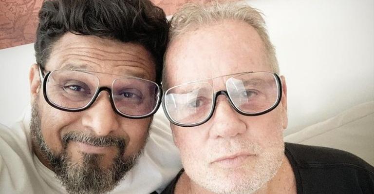 Após internação por Covid-19, Luiz Fernando Guimarães comemora melhora do marido: ”Está tudo bem”