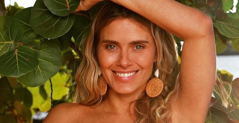 Carolina Dieckmann posta vídeo cantando música do grupo Roupa Nova