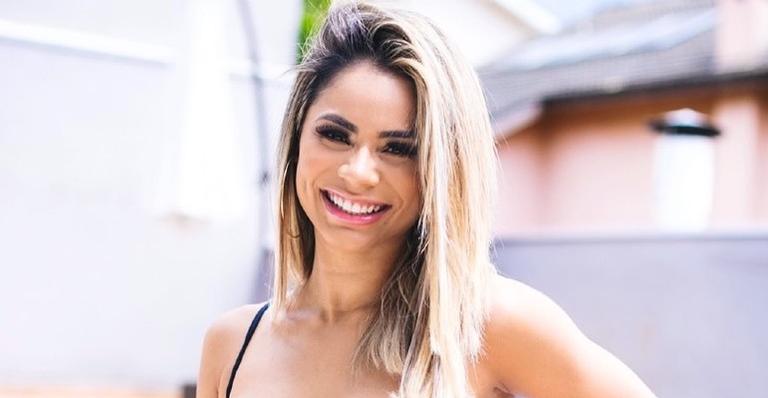 Lexa empina o bumbum em clique de biquíni e deixa os internautas babando