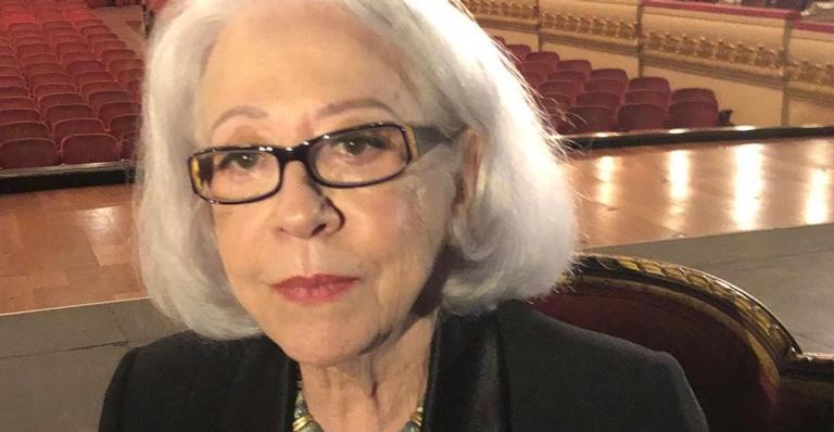Fernanda Montenegro exibe indicação ao Oscar em clique poderoso: ”Home office”