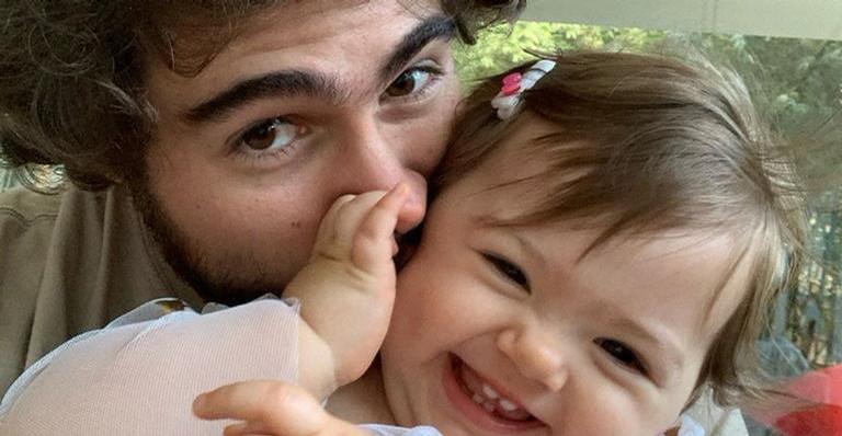 Rafael Vitti explode o fofurômetro ao publicar vídeo da filha, Clara Maria: ”Dando baile”