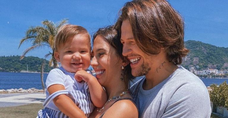 Saulo Poncio publica registros perfeitos de Gabi Brandt e Davi na praia: ”Minha vida”