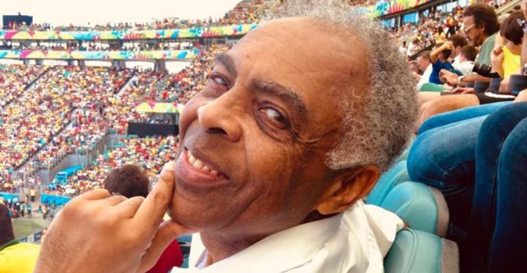Gilberto Gil celebra nascimento das netas gêmeas com declaração especial: ”Meus amores”