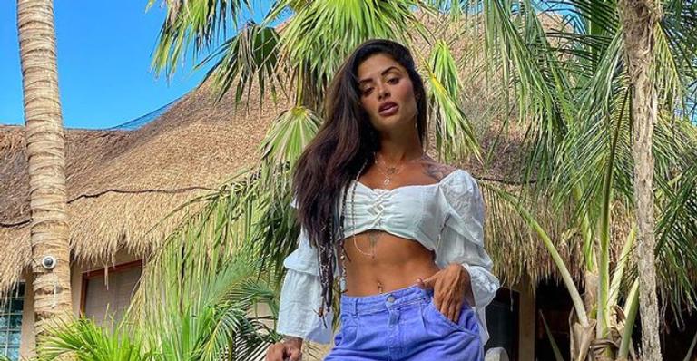 Em Fernando de Noronha, Aline Riscado reflete sobre suas escolhas: ”Escolho não me definir”