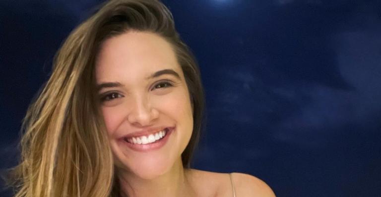 Juliana Paiva recebe elogios da web ao surgir se divertindo ao ar livre: ”Que vibe maravilhosa!”