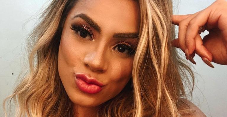 Lexa exibe corpão e diz se já fez procedimento estético no bumbum: ”Bunduda mesmo”
