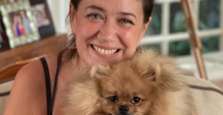 Lilia Cabral diverte os fãs ao contar travessura de seu cachorrinho: ”Não se pode elogiar”