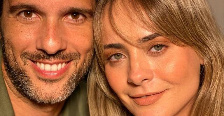 Juliana Silveira posa com marido, João Vergara, e arranca elogios dos fãs: ”Melhor casal”