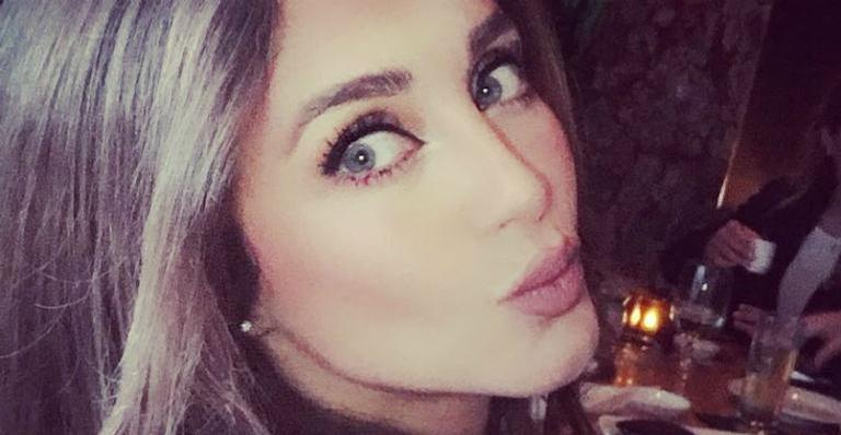 Anahí revela que contraiu Covid-19 durante a live de reencontro do RBD