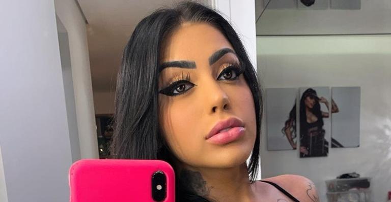 Em Cancún, Mirella posa de biquíni e ostenta corpão: ”Patroa perfeita”