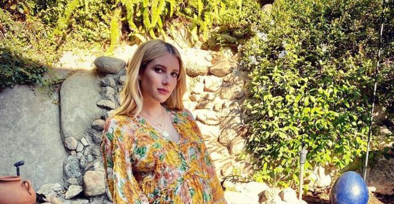 Emma Roberts divulga primeira foto com o filho, Rhodes, e encanta web