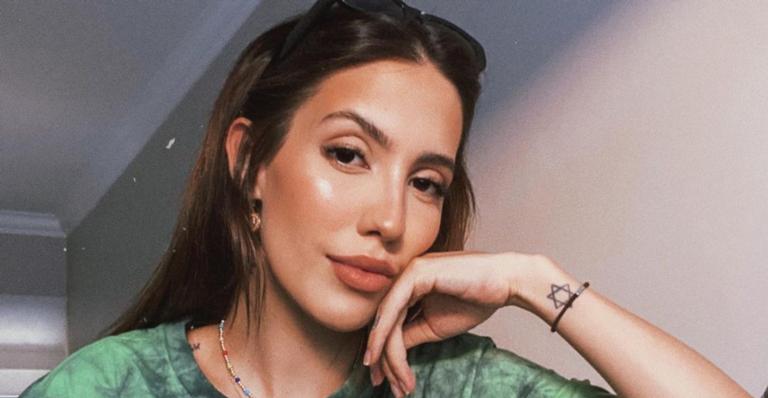 Gabi Brandt se derrete ao mostrar o enxoval personalizado do segundo filho, Henri