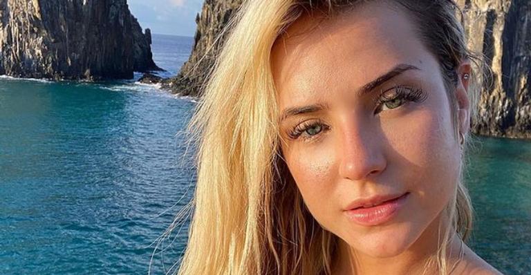Gabi Martins arranca suspiros ao esbanjar sua boa forma em novos cliques de biquíni
