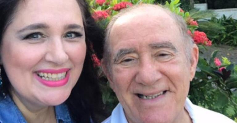 Renato Aragão completa 86 anos e ganha declaração da esposa: ”30 anos comemorando com você”
