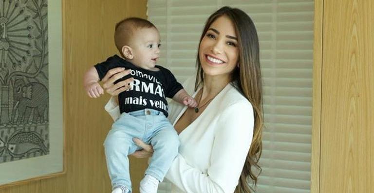 Romana Novais se derrete ao posar com o filho, Ravi: ”Meu raio de sol”