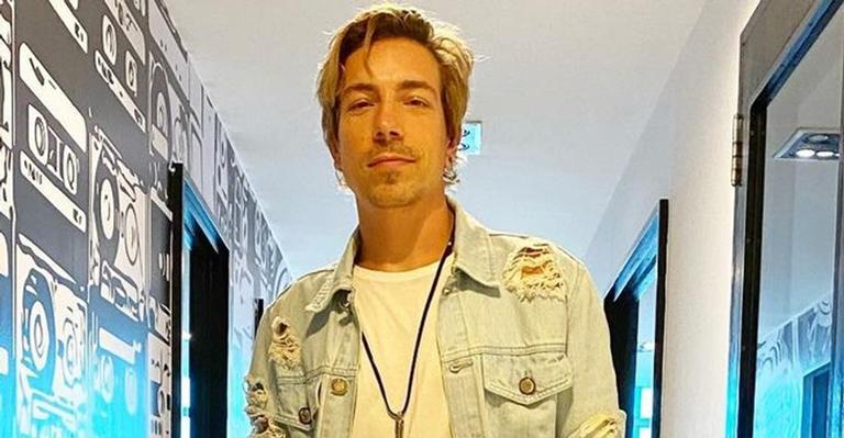 Di Ferrero se emociona ao postar vídeo ao lado de Chorão: ”Muita saudade desse cara!”