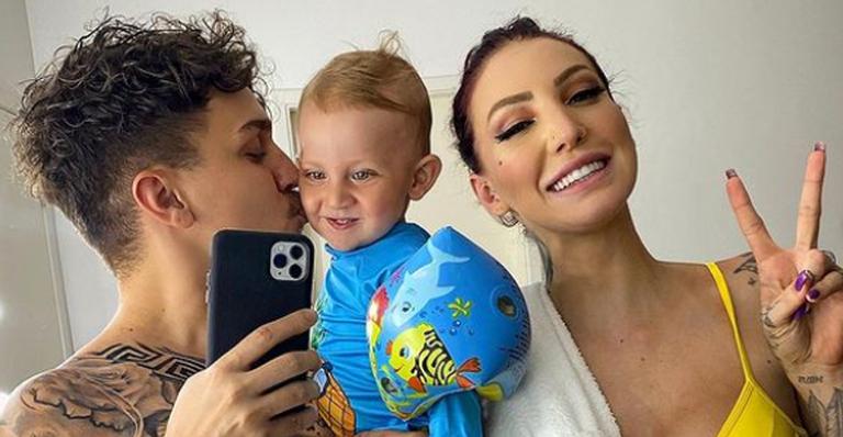 Grávida do segundo filho com Christian Figueiredo, Zoo exibe barriga: ”7 semanas”