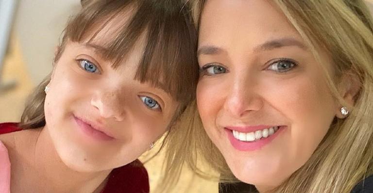 Ticiane Pinheiro se emociona ao receber declaração da filha mais velha, Rafa