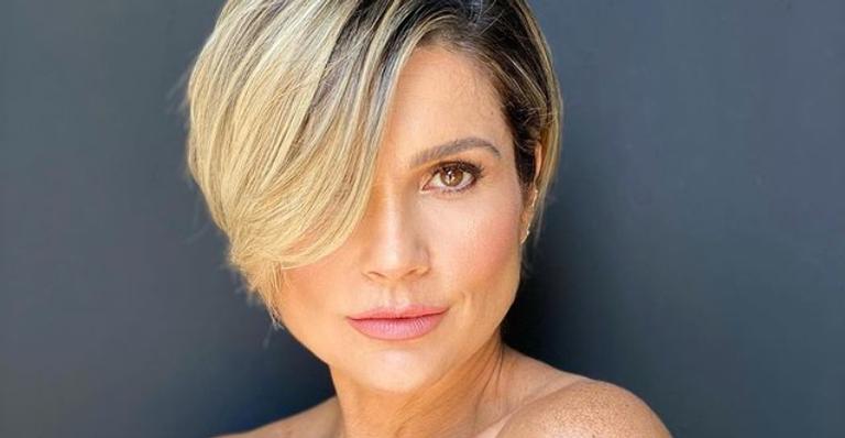 Flávia Alessandra relembra antigo visual: ”Vocês pedem muito esse cabelo de volta”