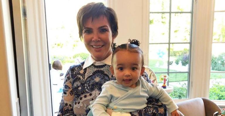 Kris Jenner escreve linda declaração no aniversário da neta, Chicago: ”Minha anjinha preciosa”