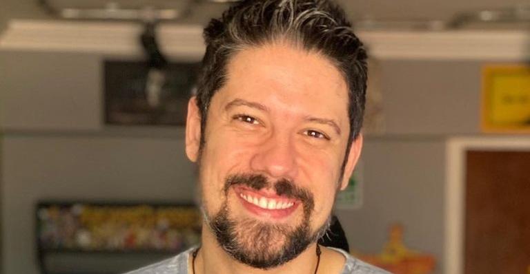 Phelipe Siani anuncia saída do Live CNN e revela que fará novo programa: ”Vai ser demais”