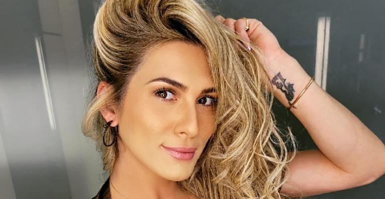 Lívia Andrade arranca elogios da web ao tomar banho de sol em praia paradisíaca: ”Que maravilhosa!”