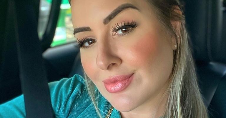 Após término recente de noivado, Patrícia Leitte posa com novo namorado: ”Deus por nós”