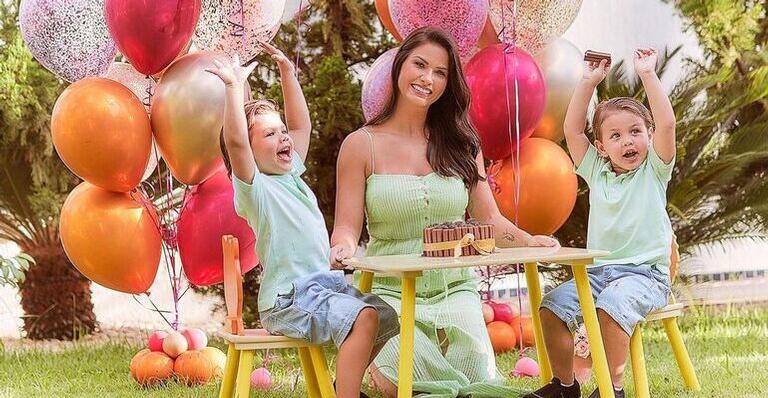 Com os filhos, Andressa Suita celebra seu aniversário de 33 anos