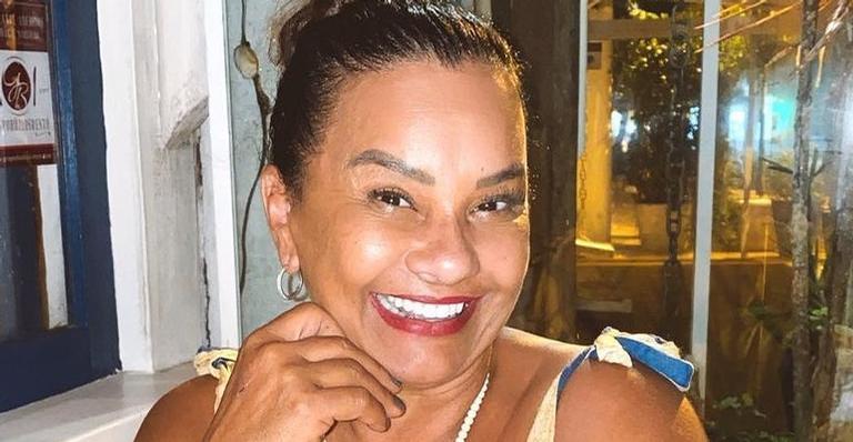 Solange Couto é uma das primeiras famosas a se vacinar contra a Covid-19