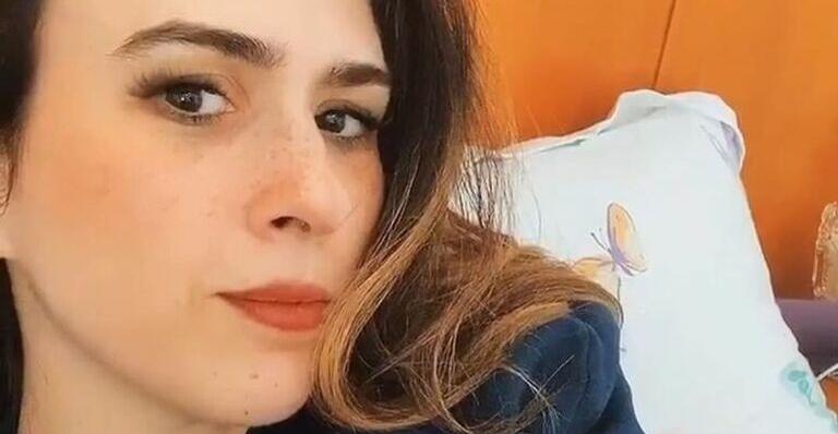 Mais magra, Tata Werneck posa de biquíni e impressiona com barriga negativa: ”Olha o corpão dela”