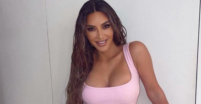 Kim Kardashian relembra registro fofíssimo na companhia da filha e da sobrinha: ”Nossos bebês”