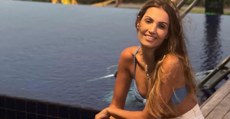 Patrícia Poeta arranca suspiros ao posar toda produzida: ”Tbt de ontem!”