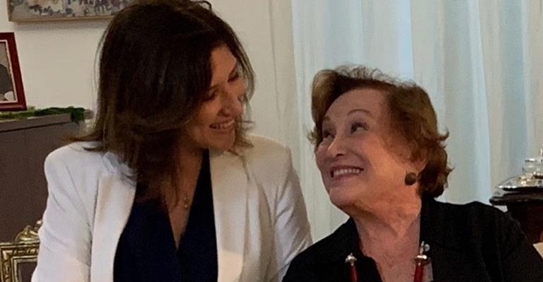 Beth Goulart chora com saudade da mãe, Nicette Bruno: ”Tem dias que é mais difícil”