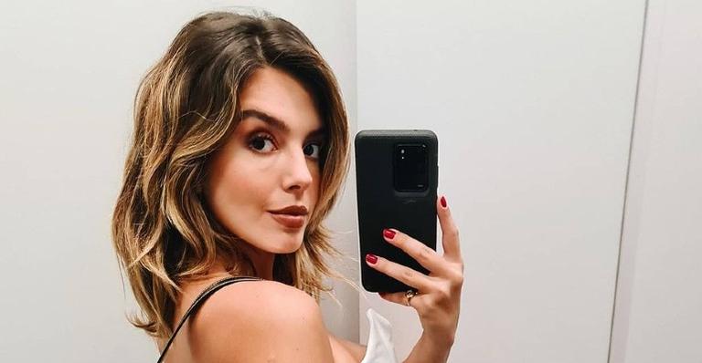 Giovanna Lancellotti publica clique deslumbrante na piscina e dispara: ”Desejo do dia”