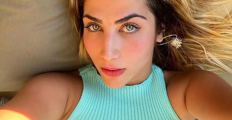 Filha de Leonardo posta clique de biquíni e ostenta corpão: ”Maravilhosa de linda”